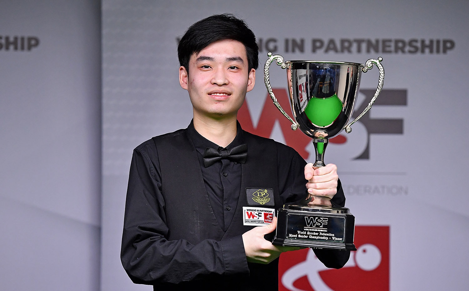 员正在稳步 员正在稳步