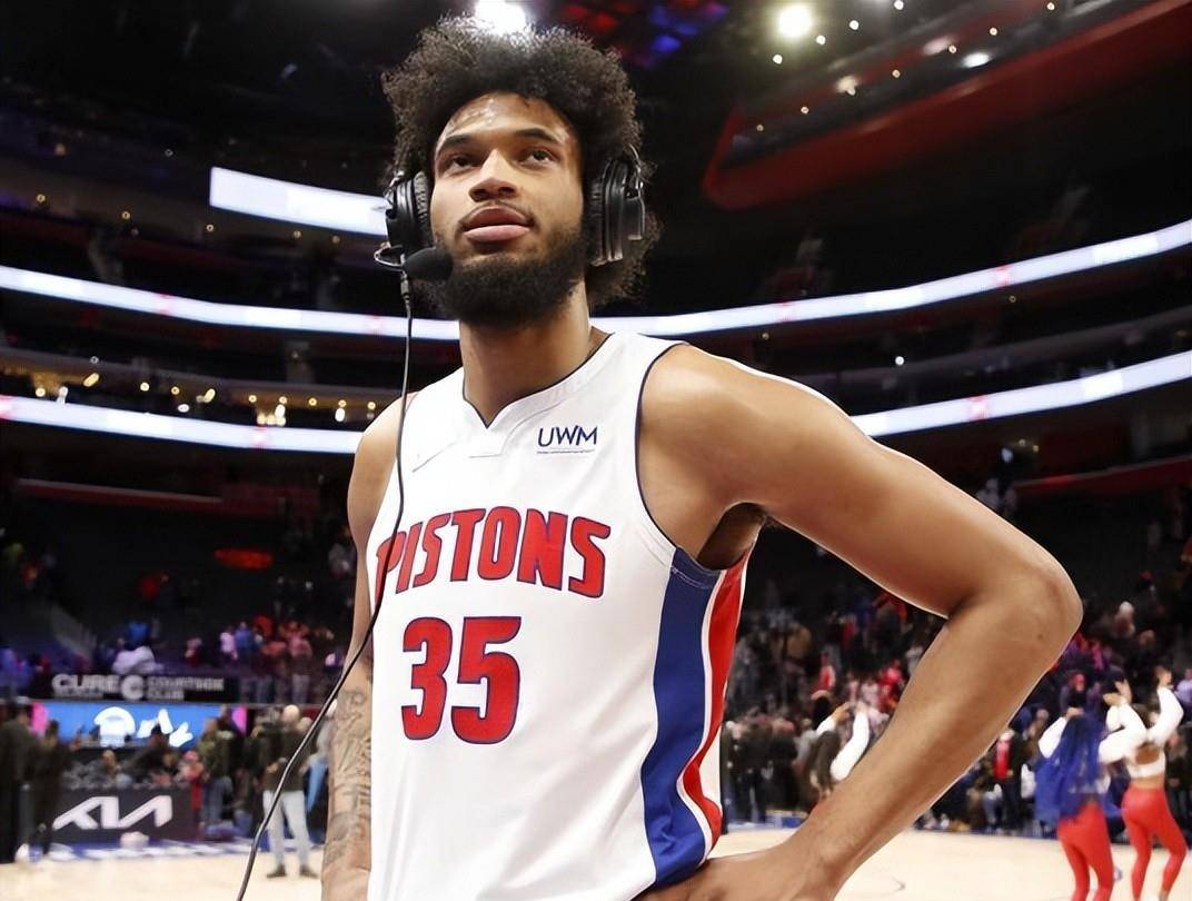 现了他对球 现了他对球