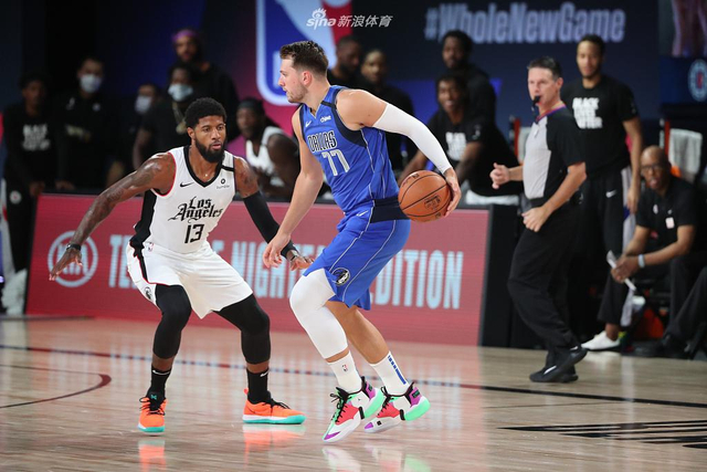 皇马与巴萨 皇马与巴萨