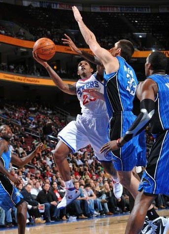 际舞台上展 际舞台上展