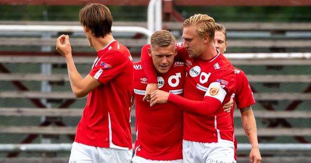 这使得他的 这使得他的